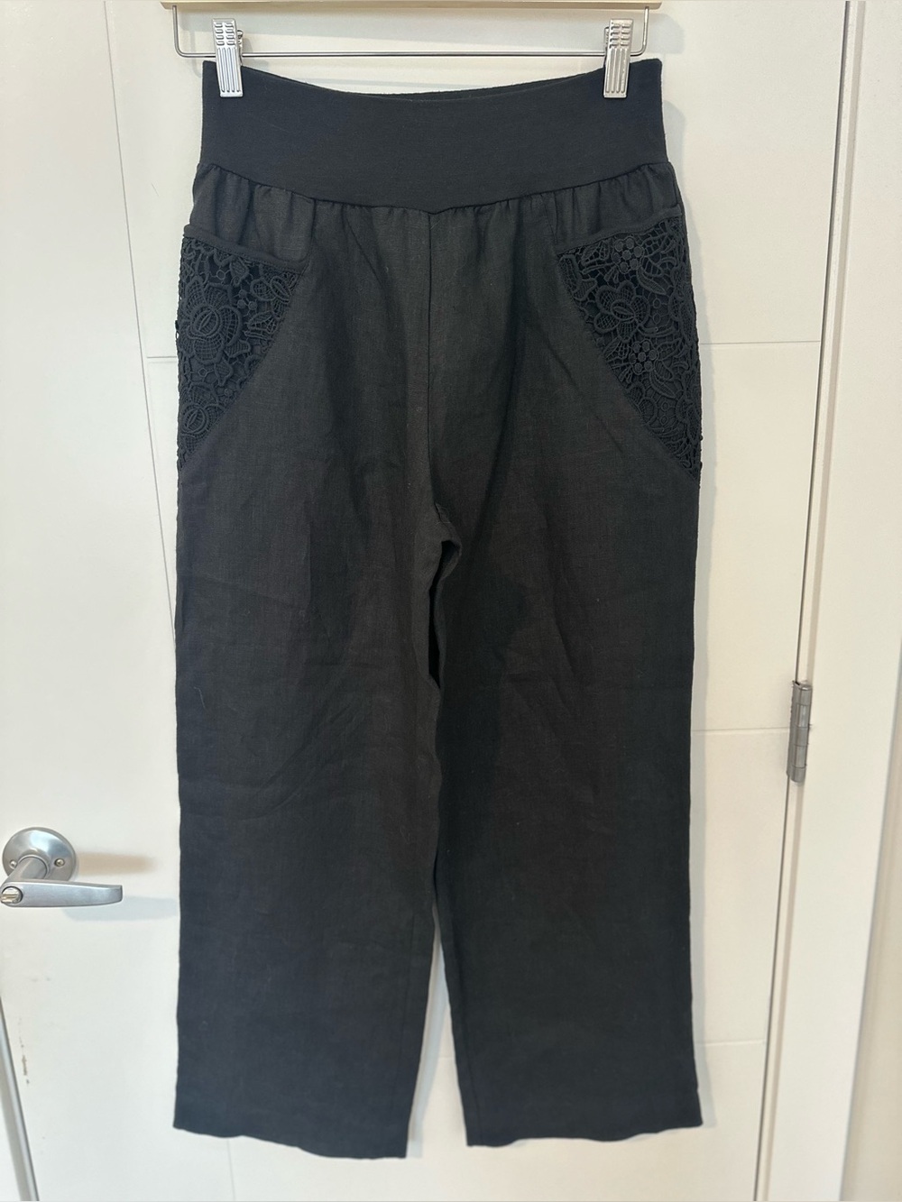 Tricotto 100% Linen Pants with Lace Pocket Detail